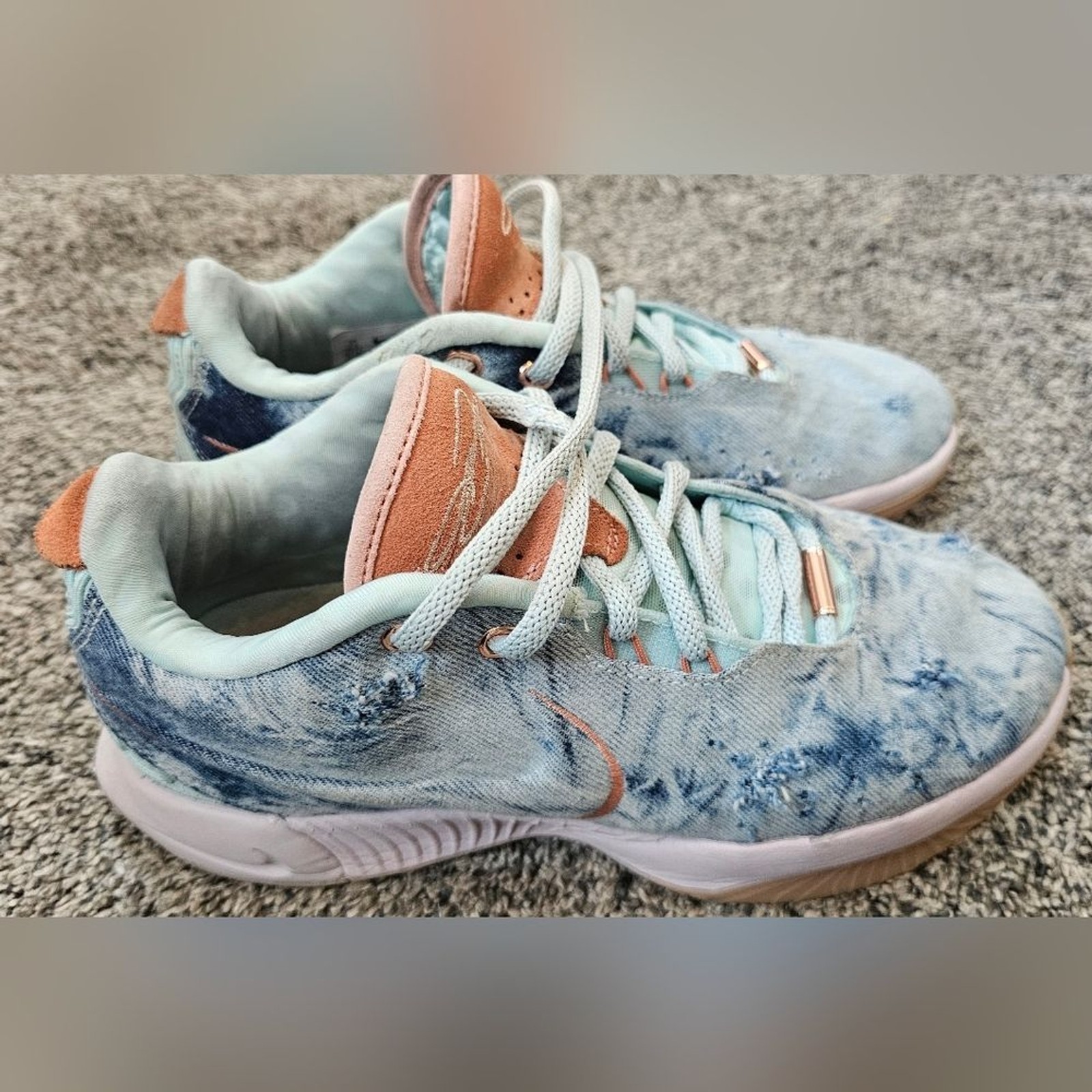 Lebron James NIKE 21 Aragonite Distressed Demin Basketball Shoes