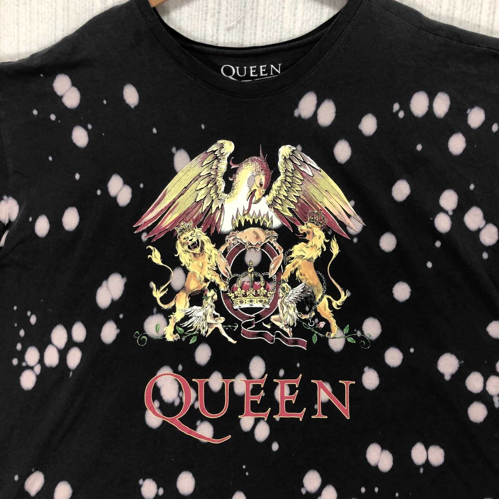Queen Official Merch Band Tee Black Bleached Splatter Crest Graphic Shirt Size 3
