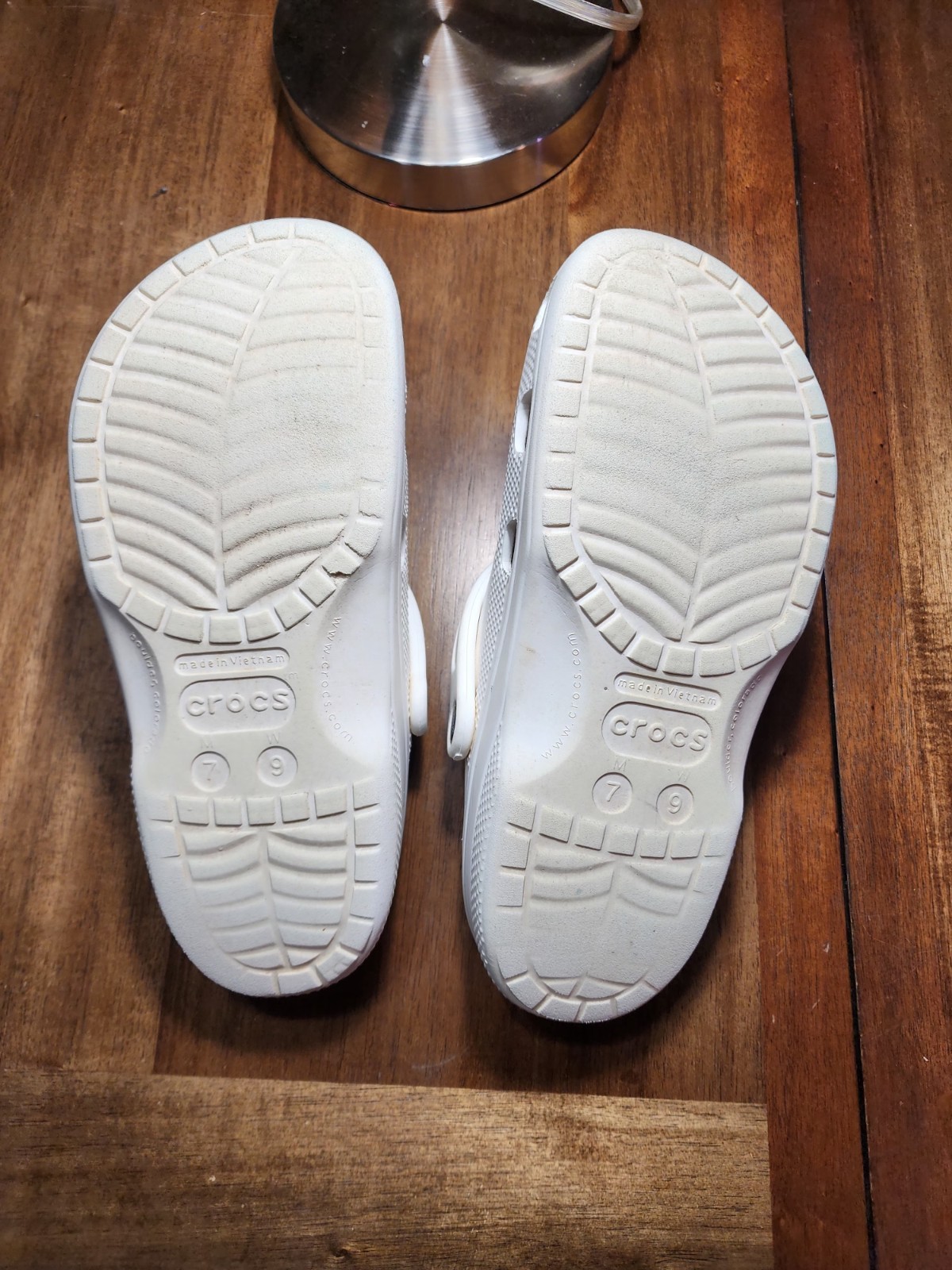 Crocs Baya Clogs White Sandals Men’s 7 / Women’s 9 Slip on Mules Shoes.