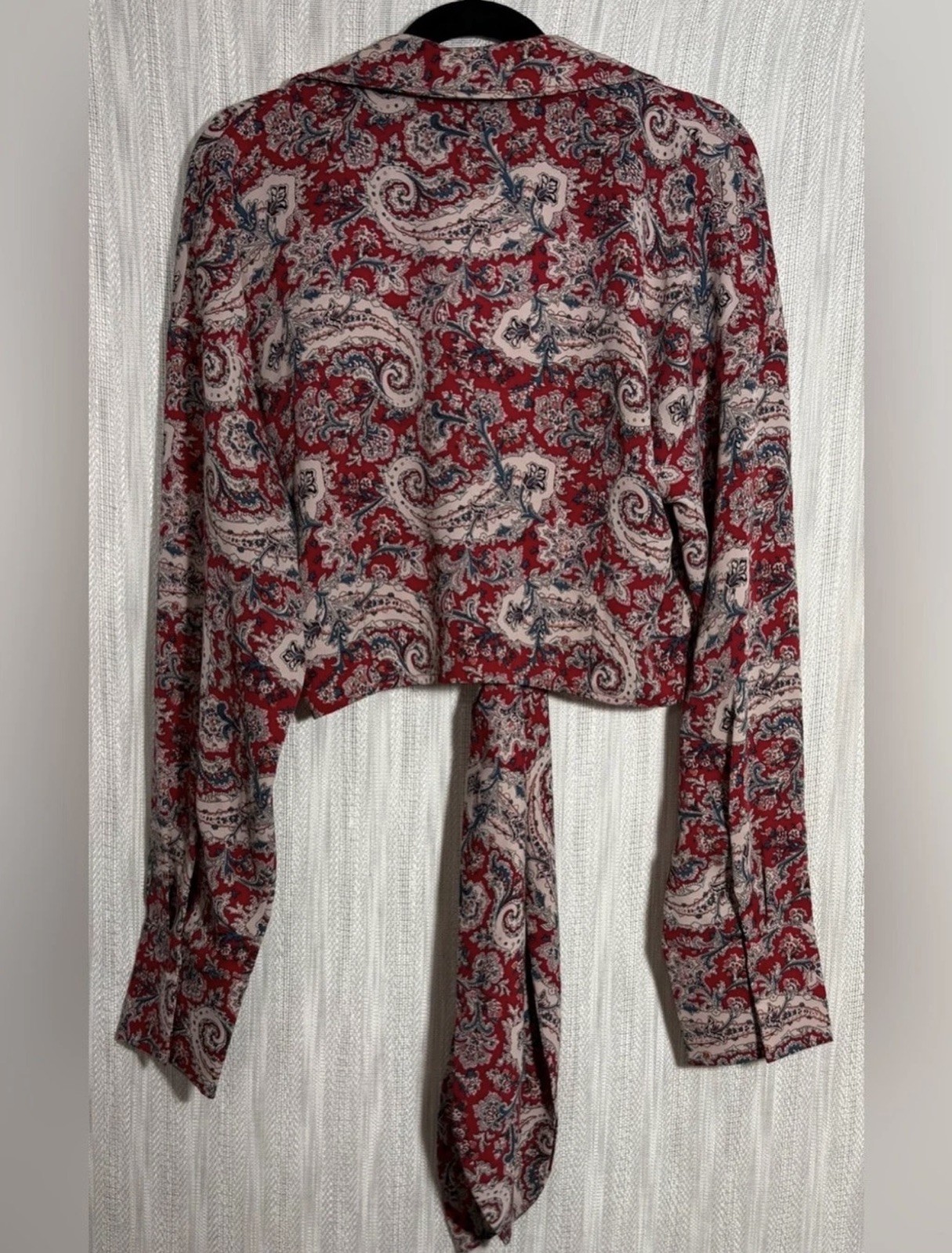 Paisley Tie-Front Crop Shirt – Red American looking