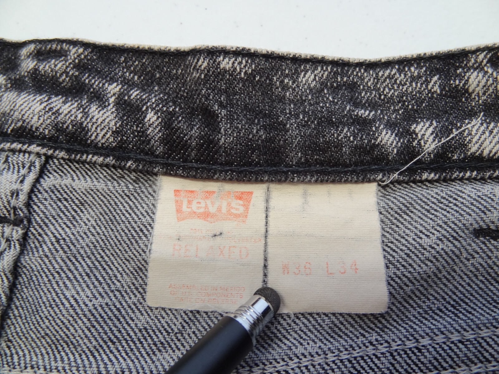 Levi’s 36×34 Relaxed Fit Stretch Acid Wash 90s Jeans 1992 Silver Label Trevira