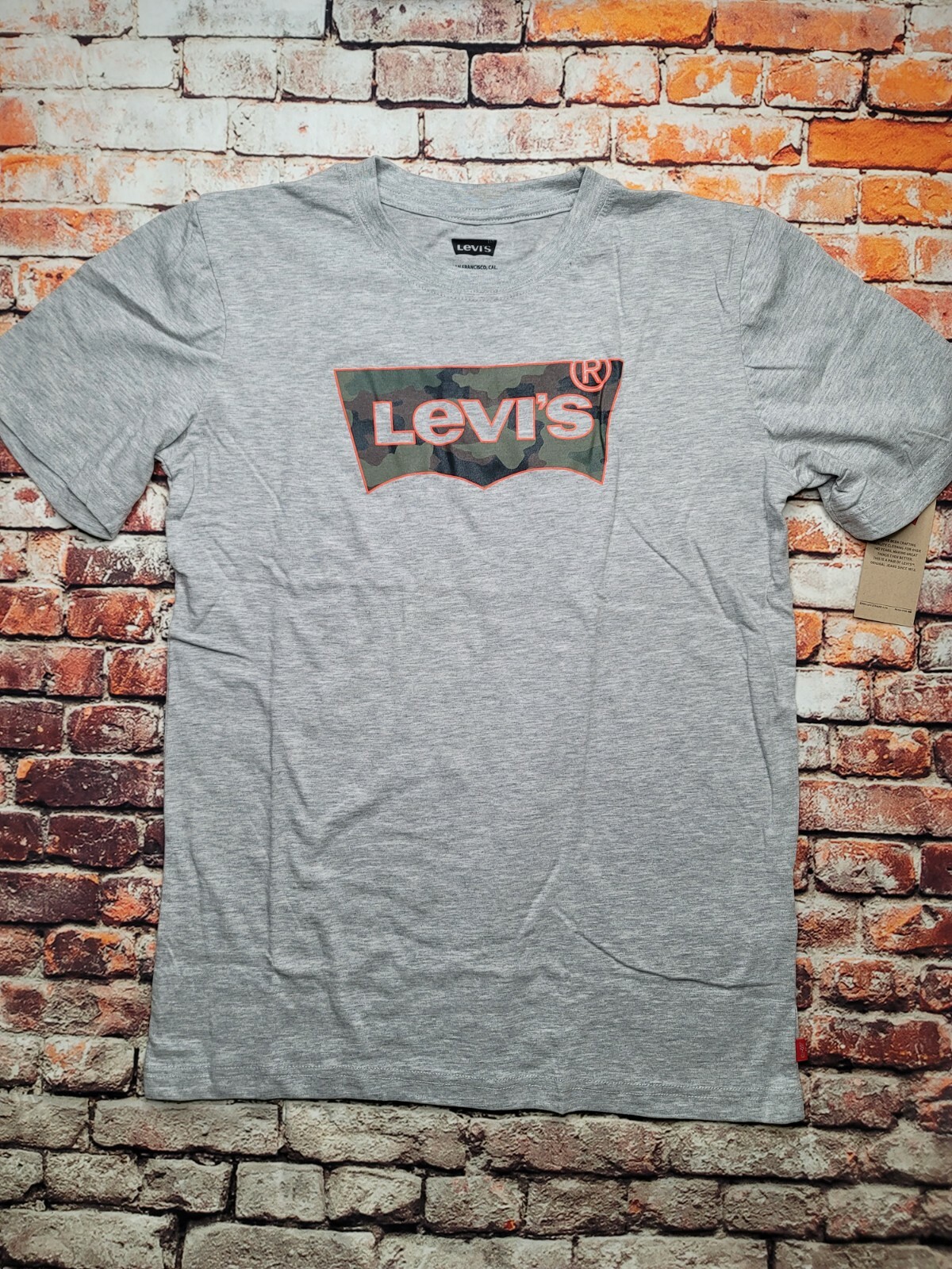 Levi’s Boys Teens Batwing Camo Logo Crew Neck Short Sleeve T-shirt Gray New
