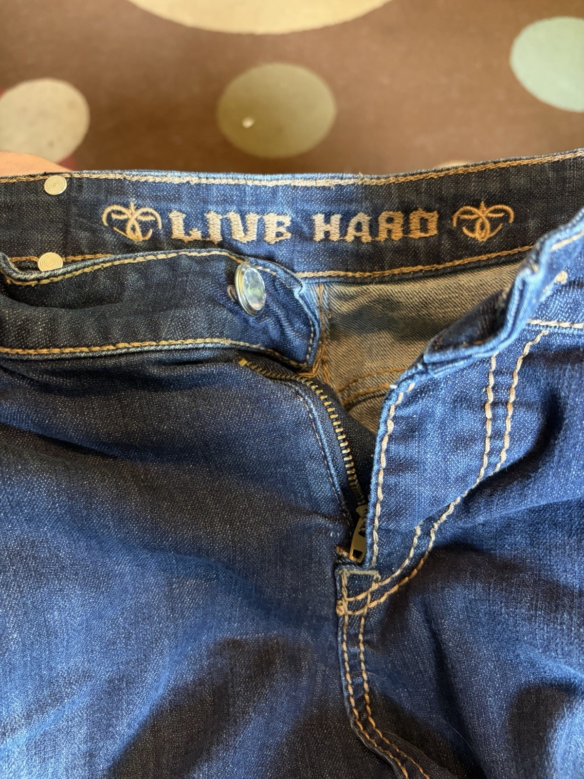 Womens Live Hard Capri Size 14