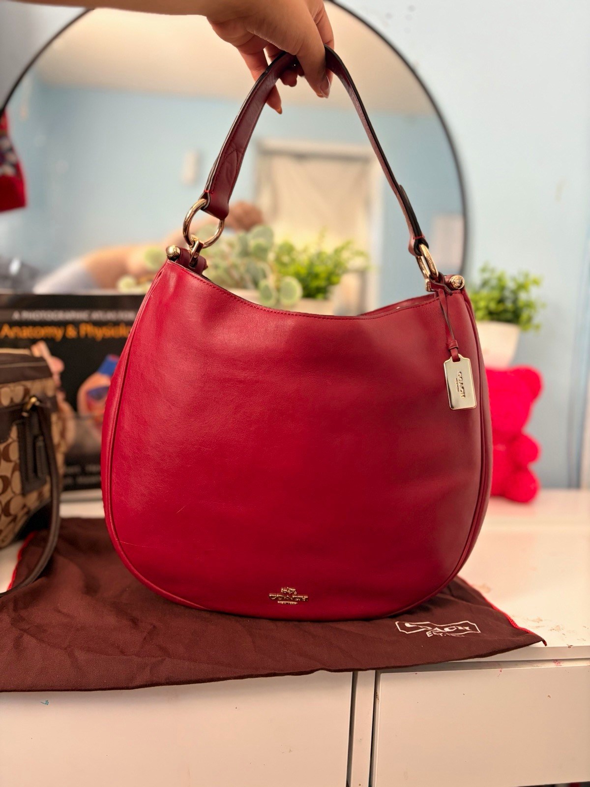 Coach Burgundy Hobo Shoulder Bag Gold Hardware Zip/Snap