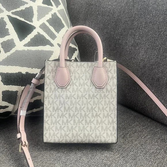 NWT Michael Kors Mercer Extra Small Shopper Crossbody Bag Powder Blush Multi