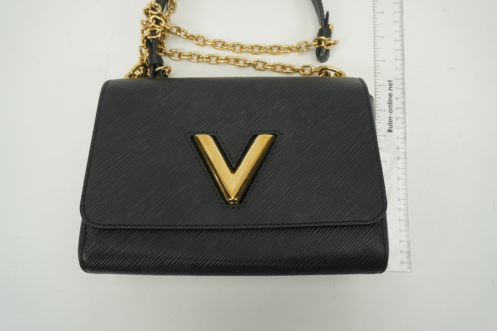 Louis Vuitton Twist MM M21554 Black Epi Leather Shoulder Bag 9.1″ x 6.7″ x 3.7″