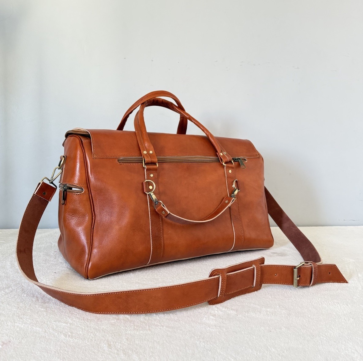 Genuine Leather Travel Bag – Cognac Caramel Brown | 55 × 35 × 25 cm – handmade