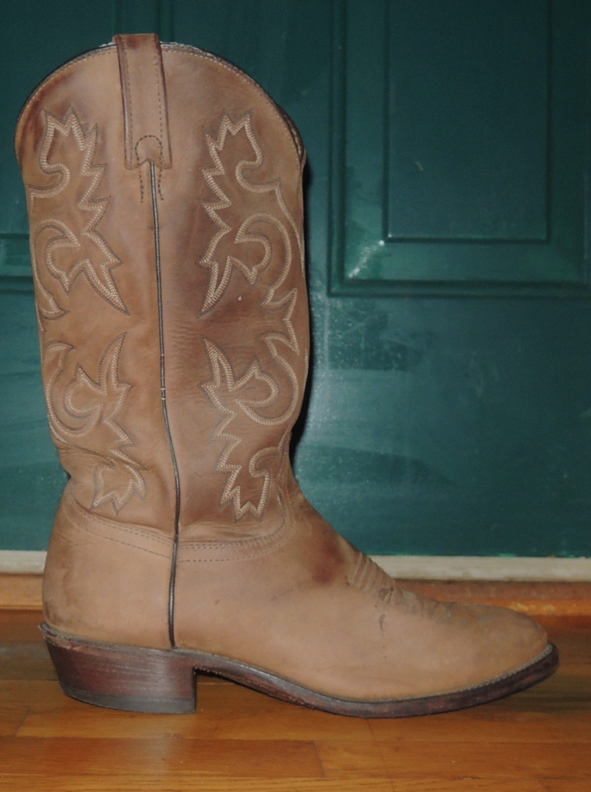 J. Chisholm men’s western boots Size 10.5 EE Leather Made in USA Good condition