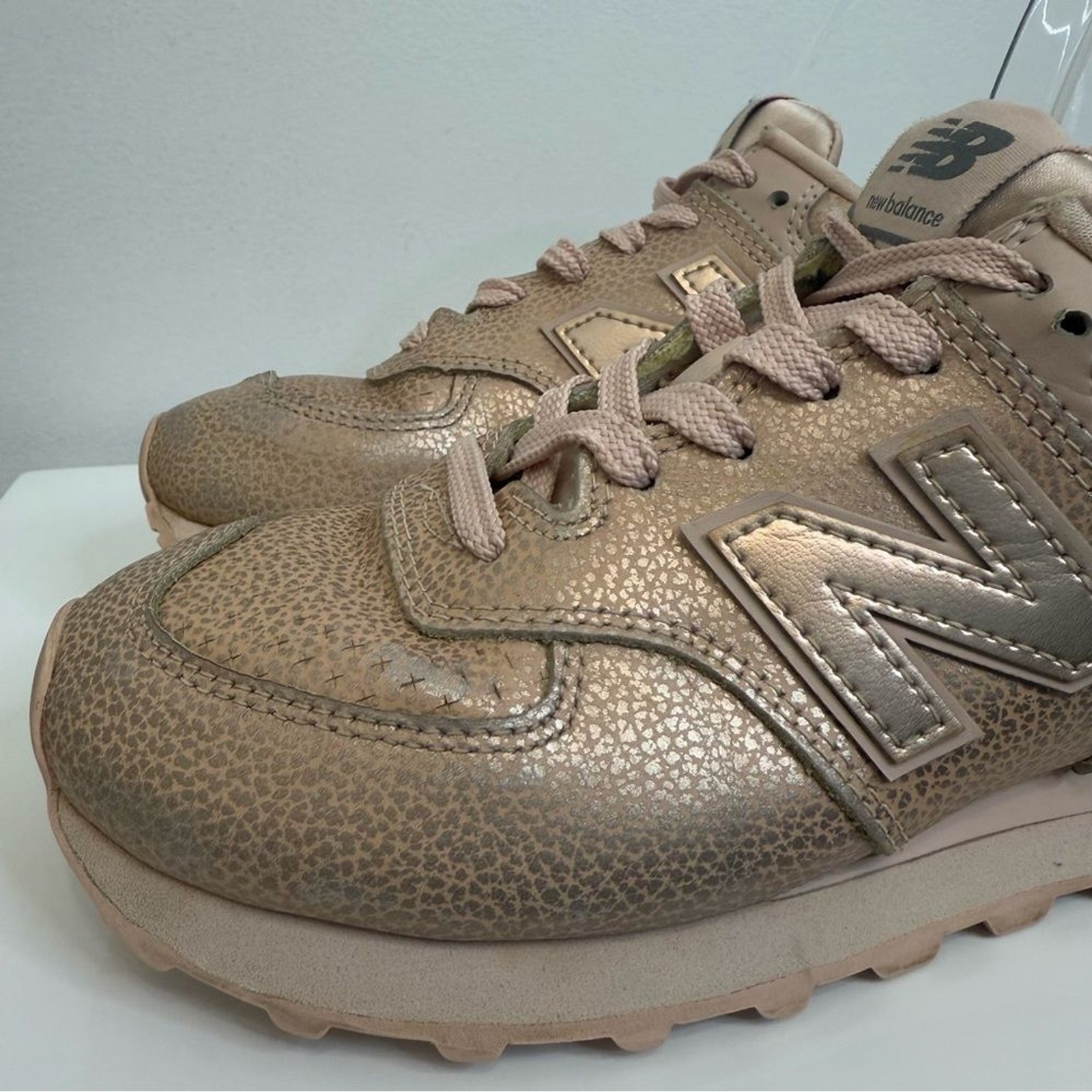 New Balance 574 Pebbled Metallic Leather Sneaker Women’s Sz 7.5 Pink Rose Gold