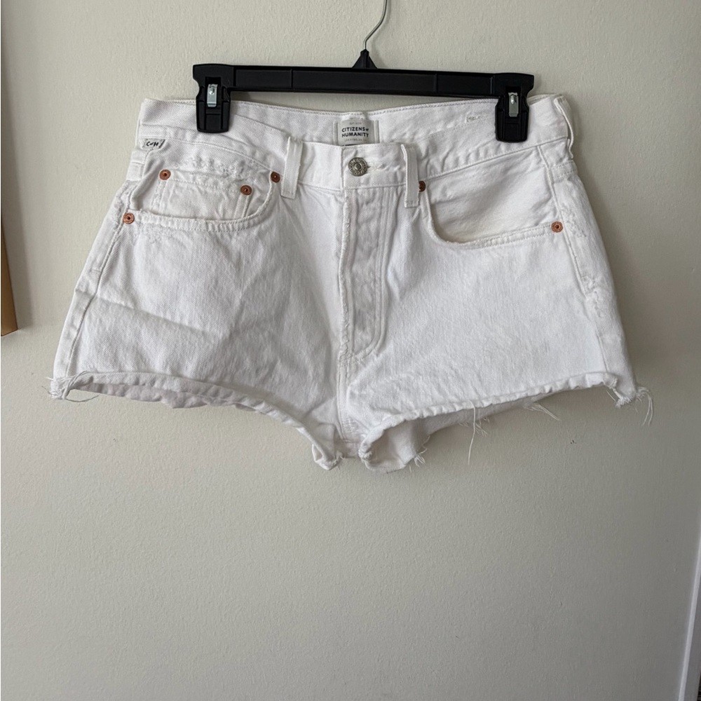 🤍 CITIZENS OF HUMANITY “Annabelle” Cutoff White Denim Shorts – Size 27 🤍