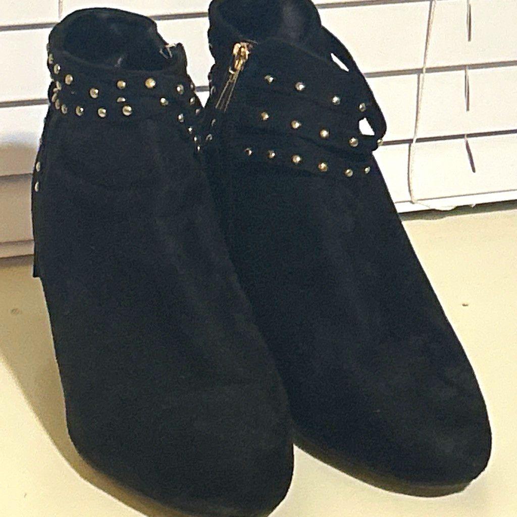 Women’s Black Faux Suede Ankle Bootie Studded Tassel Side Zip, Size 10
