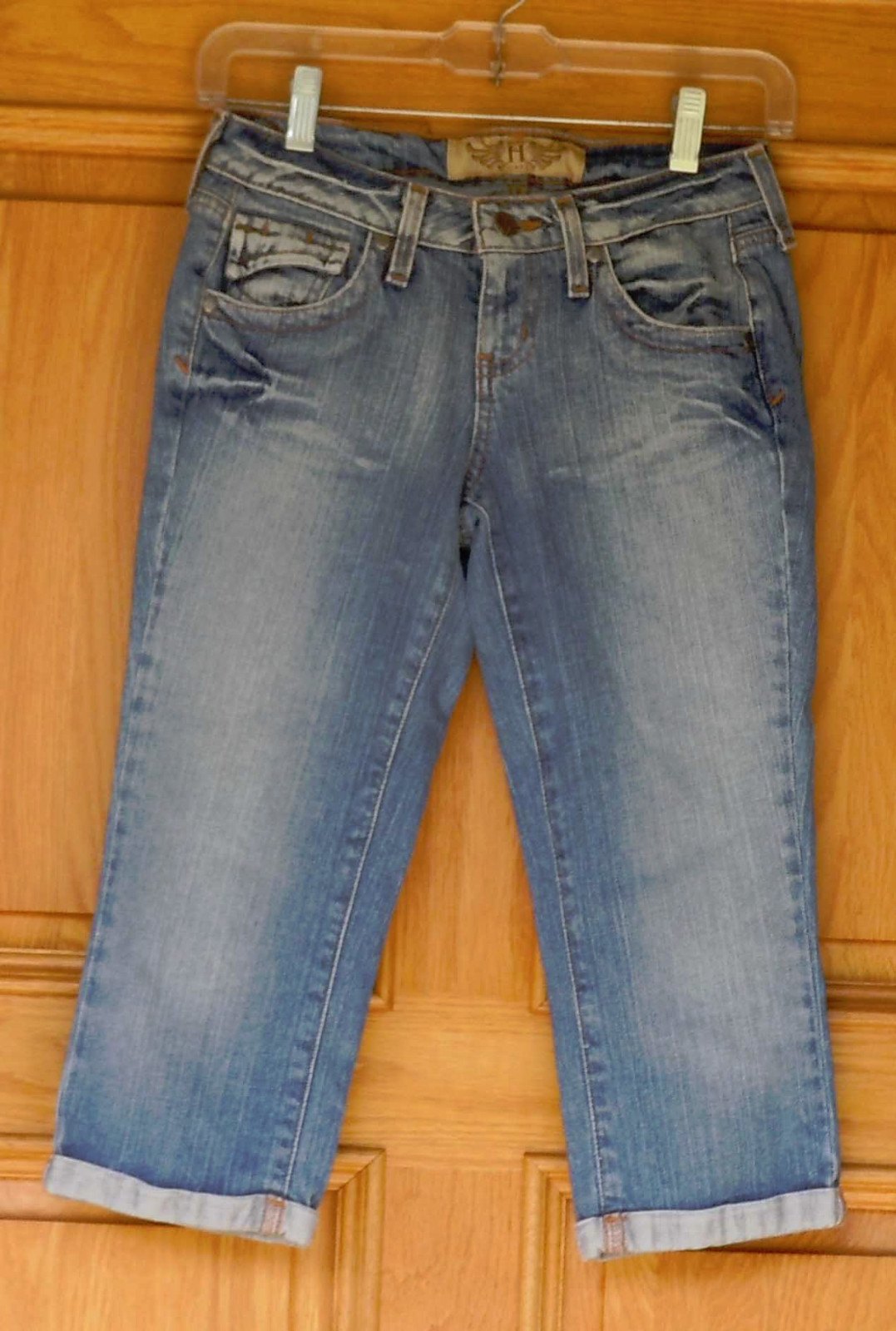 Hint Ladies Size 0 Low Rise Capris Blue Jeans