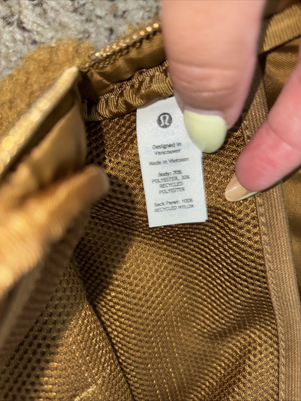 Lululemon Everywhere Fleece Belt Bag Burnt Caramel