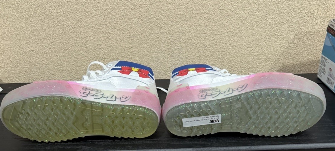 Sailor Moon Vans Limited Edition Women’s 8.5 Mens 7 Rare/Discontinued