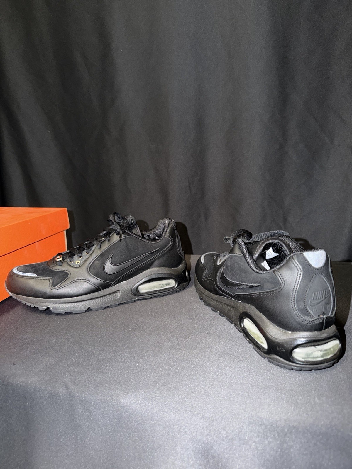 2007 Nike Air Max International M7.5/W9