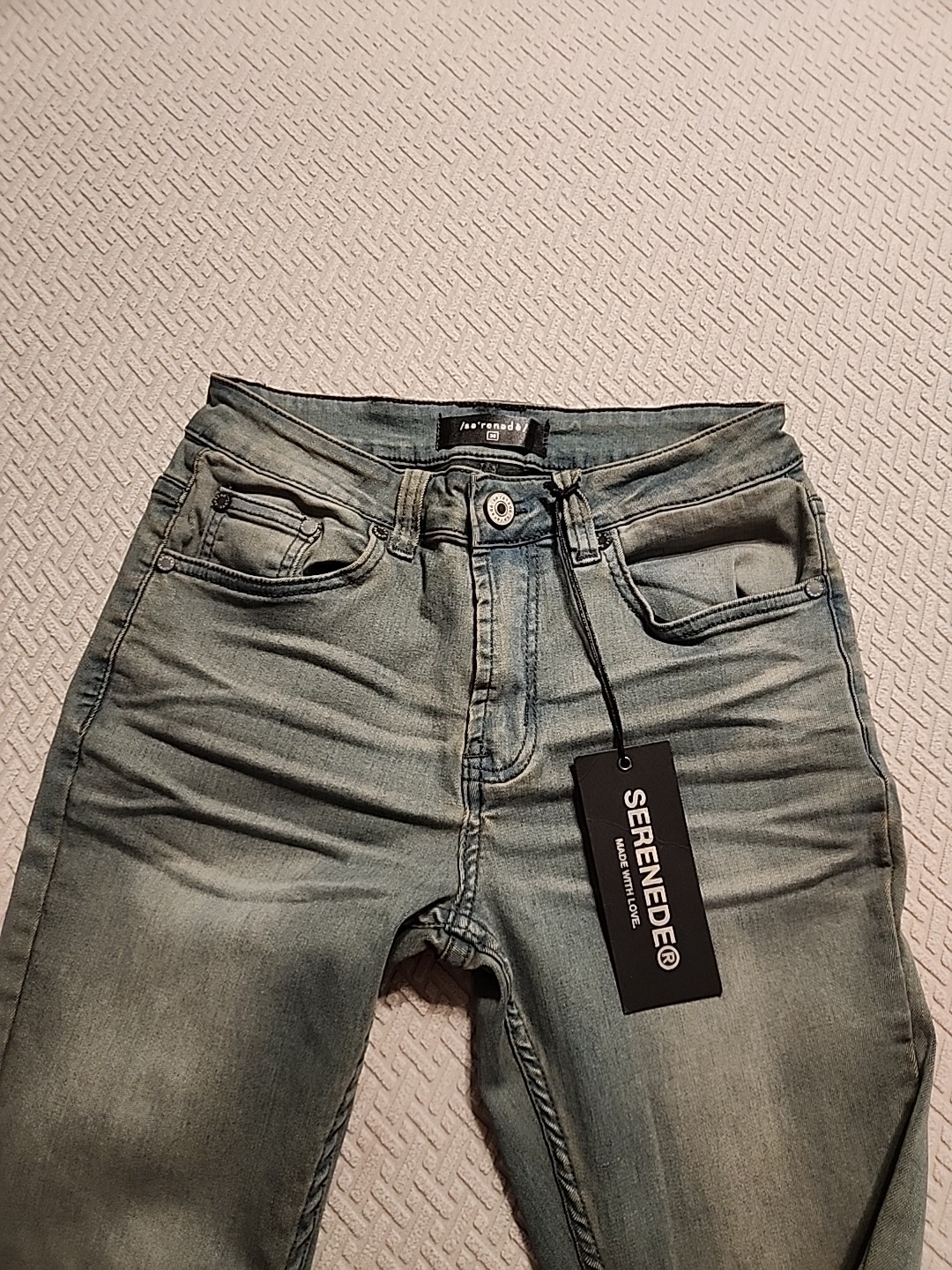 NEW Serenede Men’s “Aged Blue ” jeans size 30×32 NWT streetware slim jeans