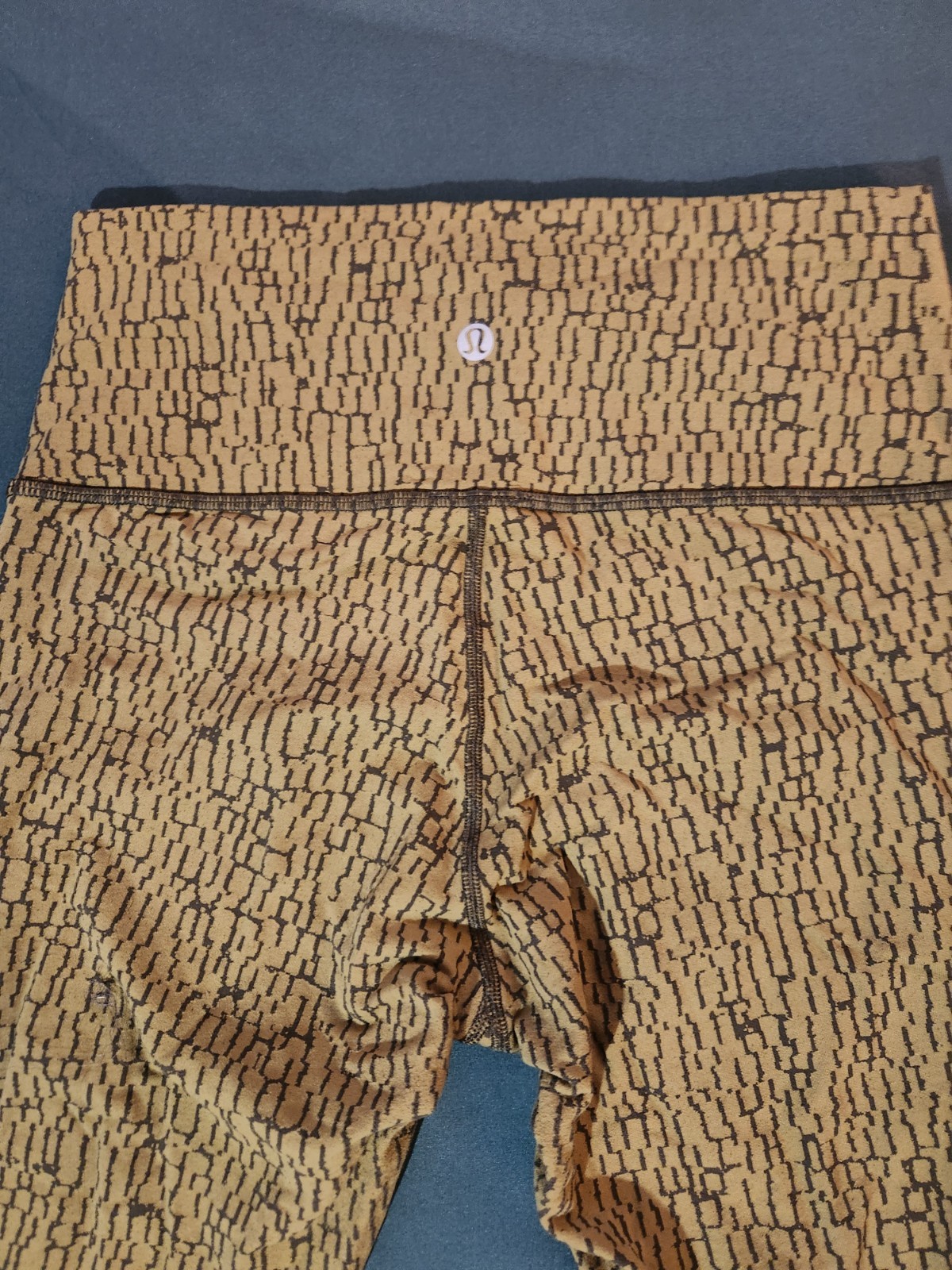 lululemon athletica Women’s Animal Print Wunder Under Leggings Green/Black 8