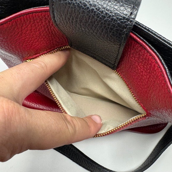 Valetnia Red Black Made in Italy Women’s Leather Purse 7.25×9.75×3