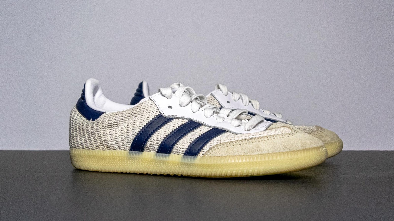 Adidas Samba OG JH5633 Mens Size 7 Beige Navy Gum Sole Soccer Shoes Sneakers