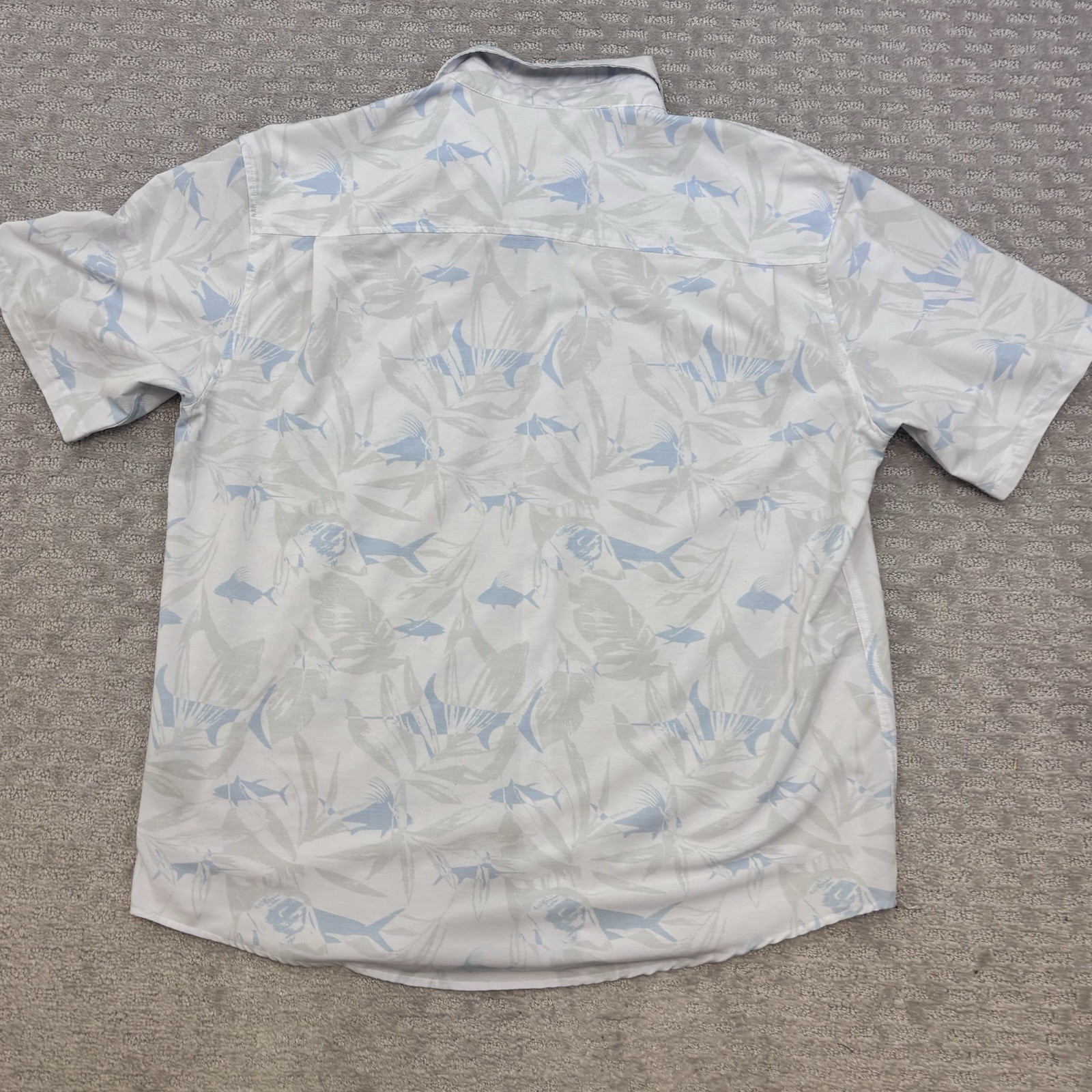 Mens Huk Fishing Button Down Shirt L Fish Print Stretch Performance Casual