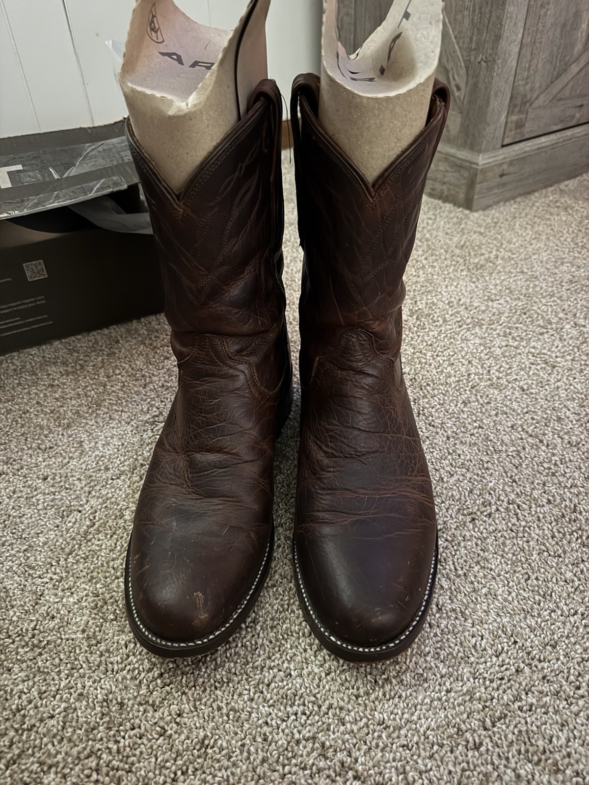 These Are The Ariat Bench Made Clantons Boots 11d Bison Cowboy Boot Roper Heel