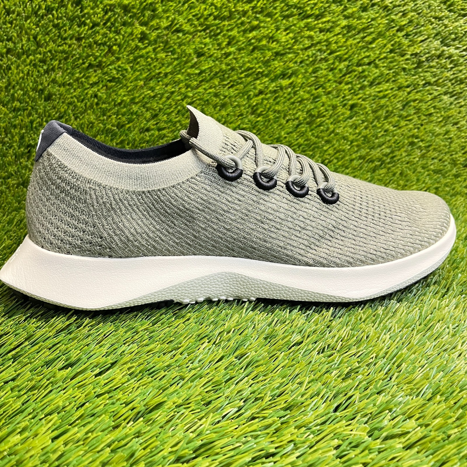 Allbirds Tree Dasher 2 Mens Size 13.5 Rugged Green White Running Shoes Sneakers