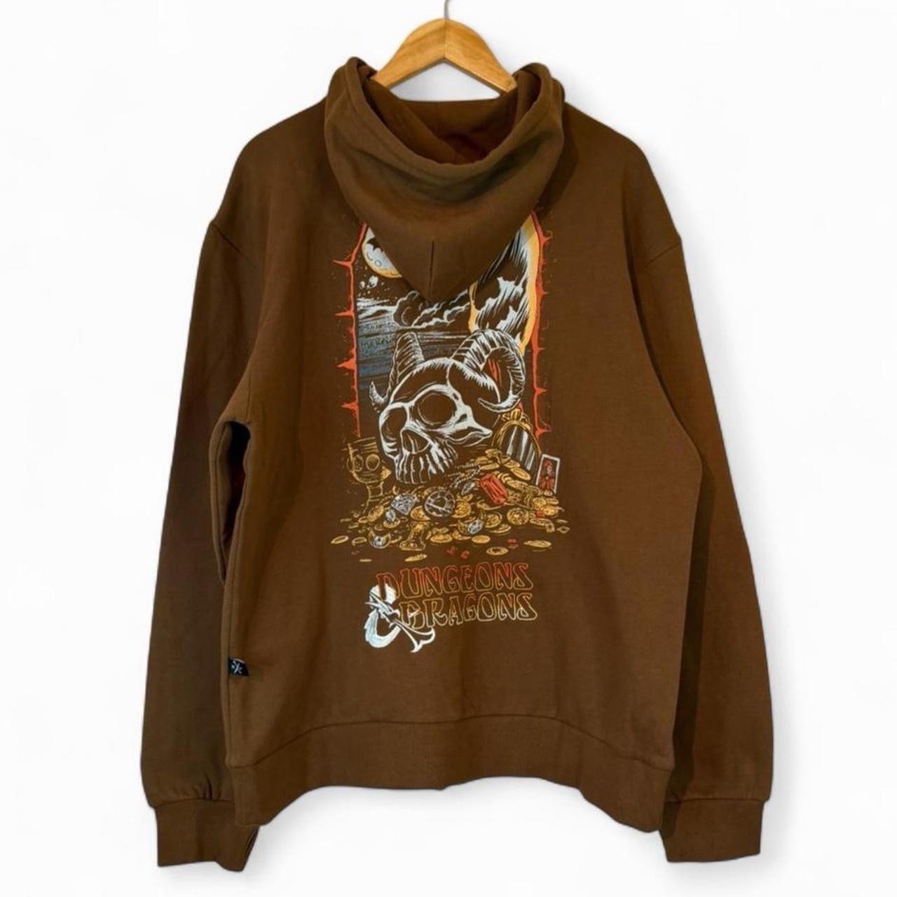 NWT Heroes & Villians Dungeons And Dragons Zip Up Hoodie M/L