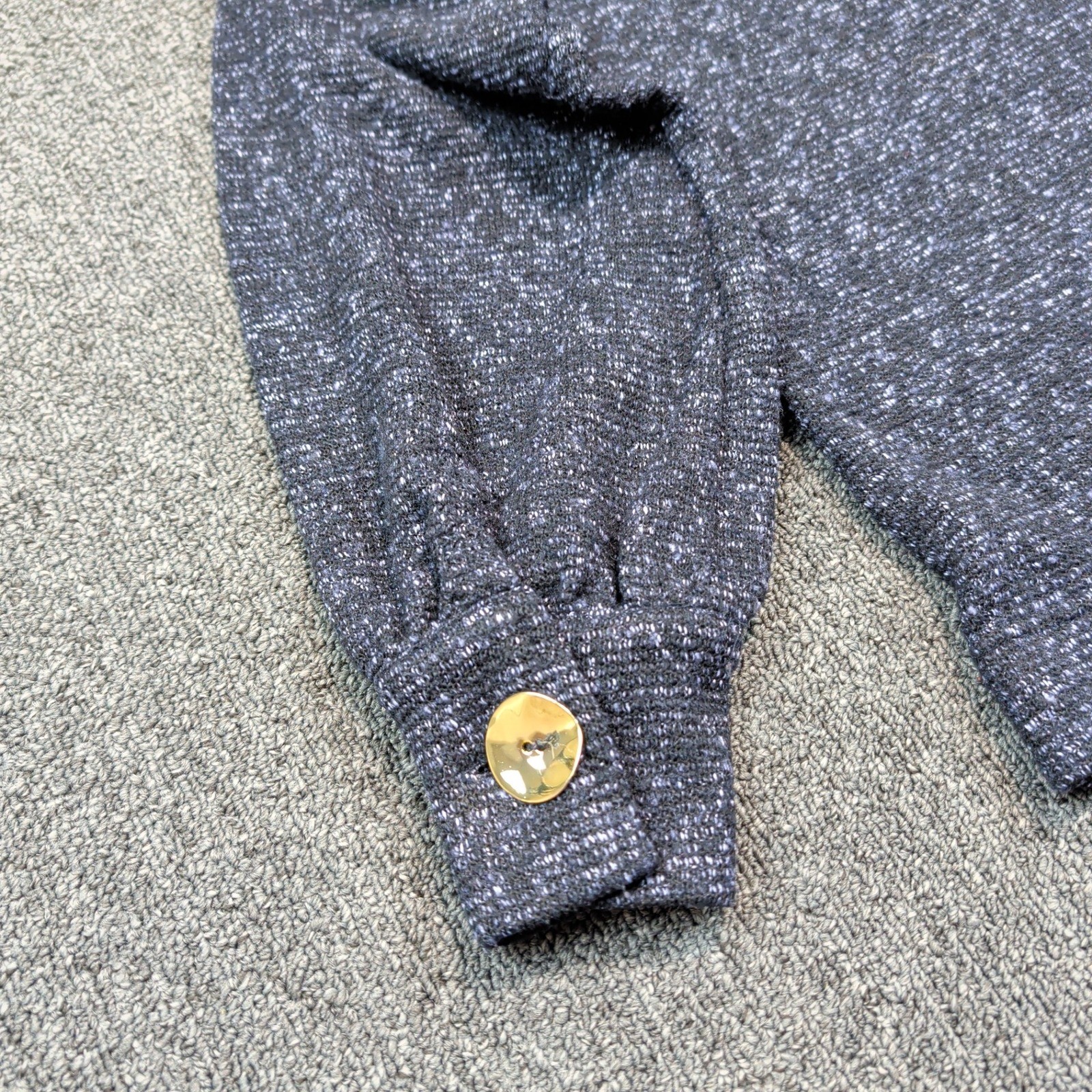 Ellen Tracy Knit Top M Navy Blue Gold Button Cuff Office Professional