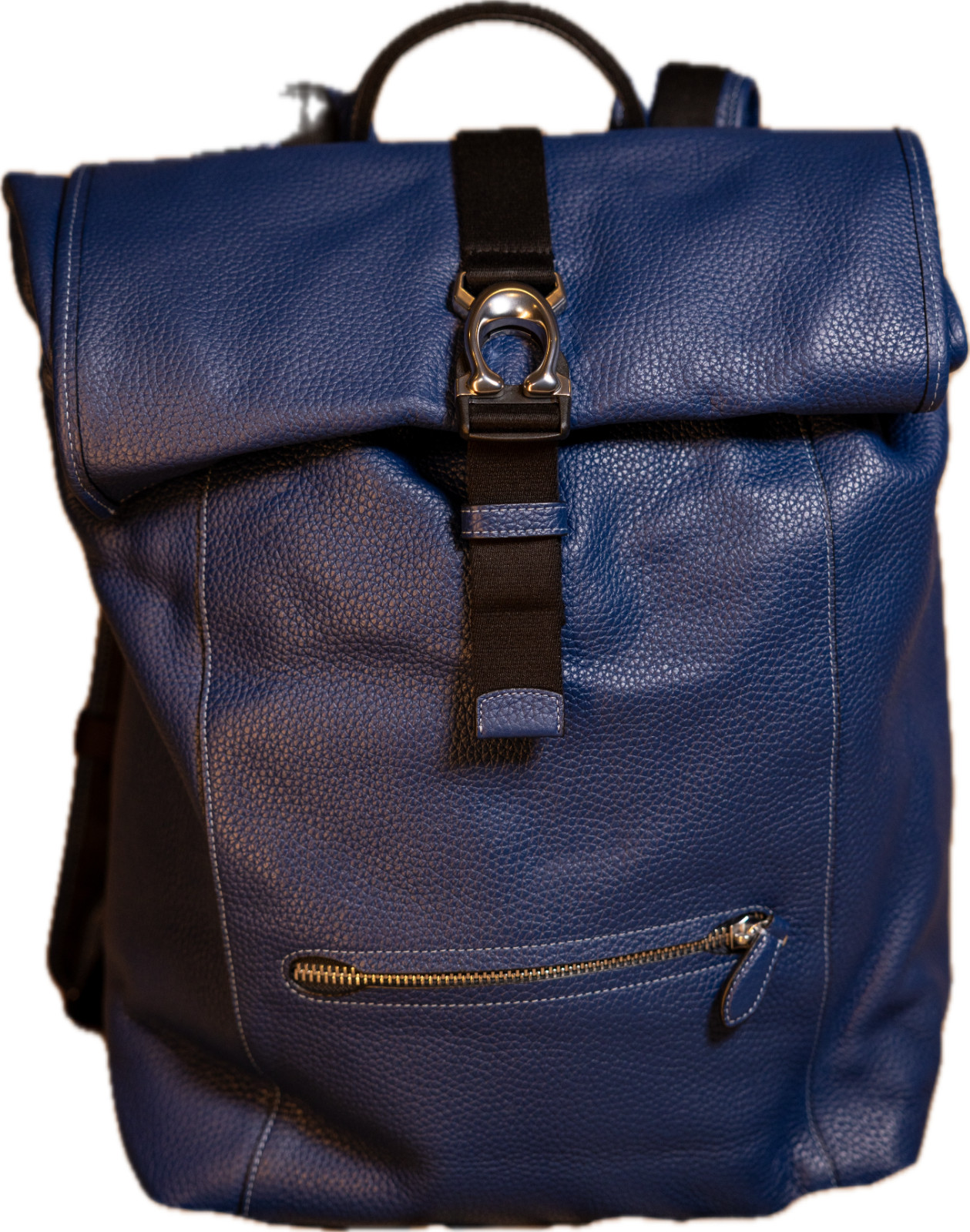 Coach backpack blue leather large shoulder size 17″/13″/6″. Expands top to 22″.
