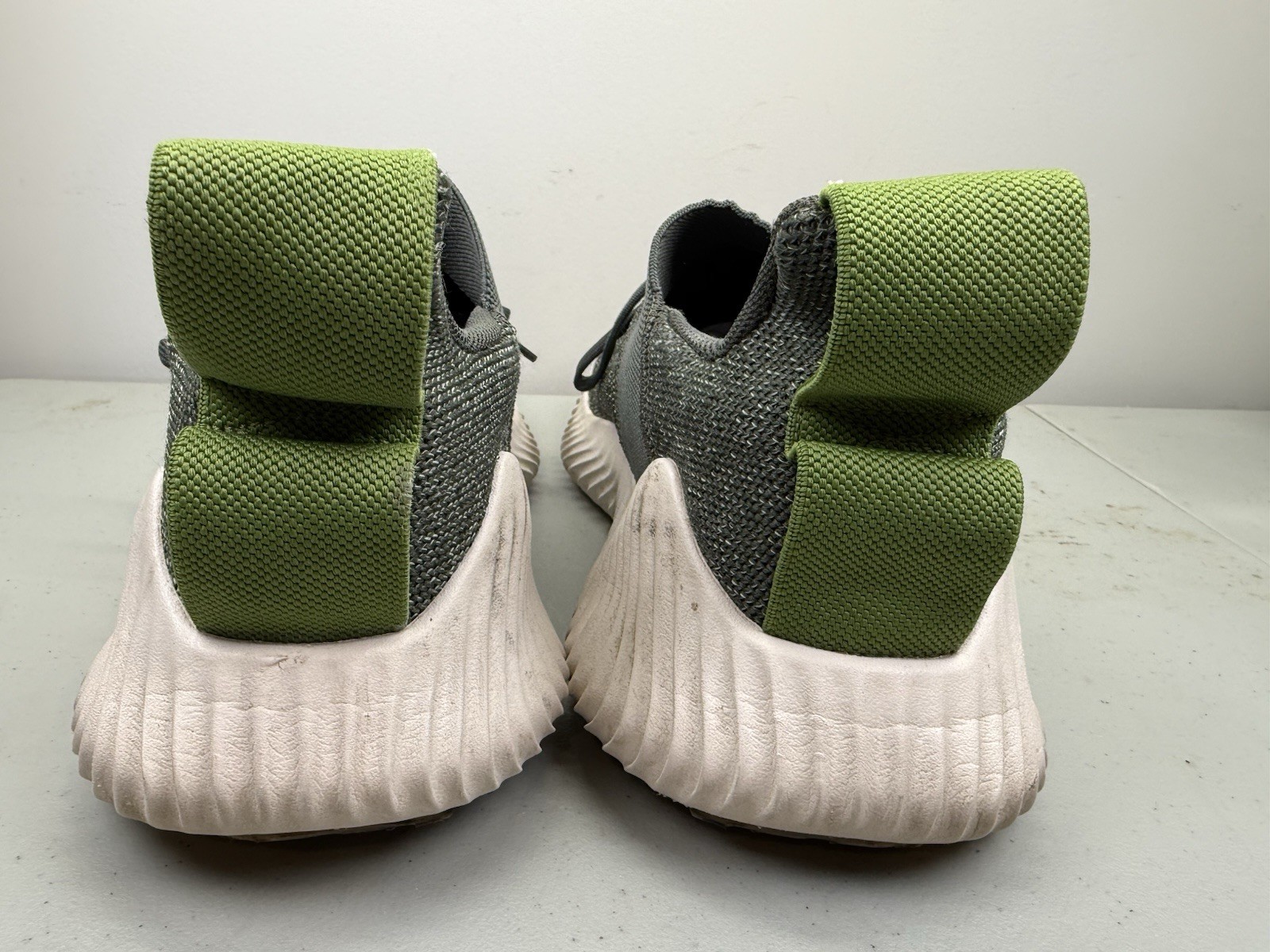 ADIDAS Olive Green AlphaBounce Athletic Running Sneakers MENS 12.5 47 1/3 Shoes