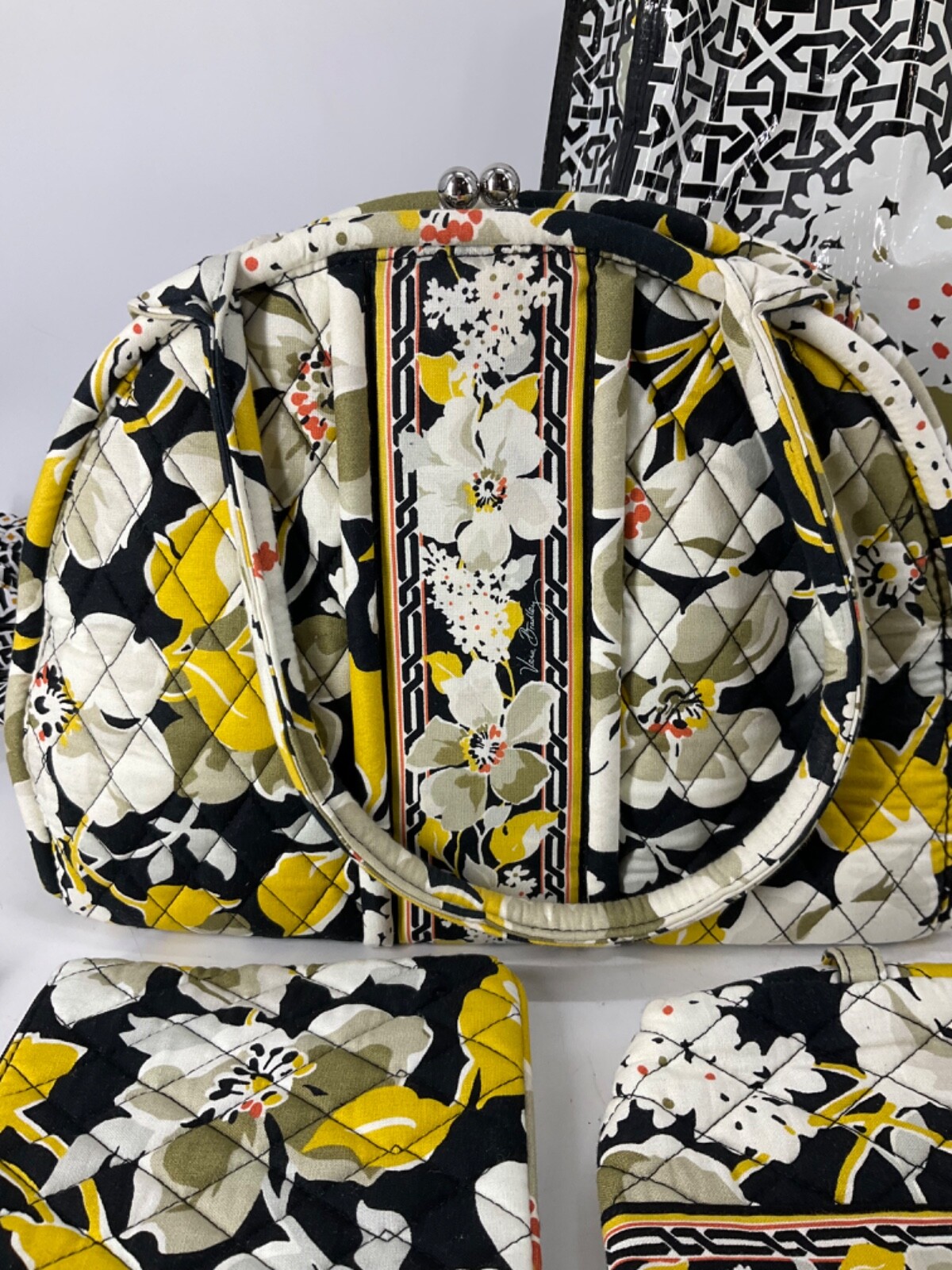 12 PIECES Vera Bradley Dogwood Pattern Travel Set Tote Cosmetic Bag Wallet Case