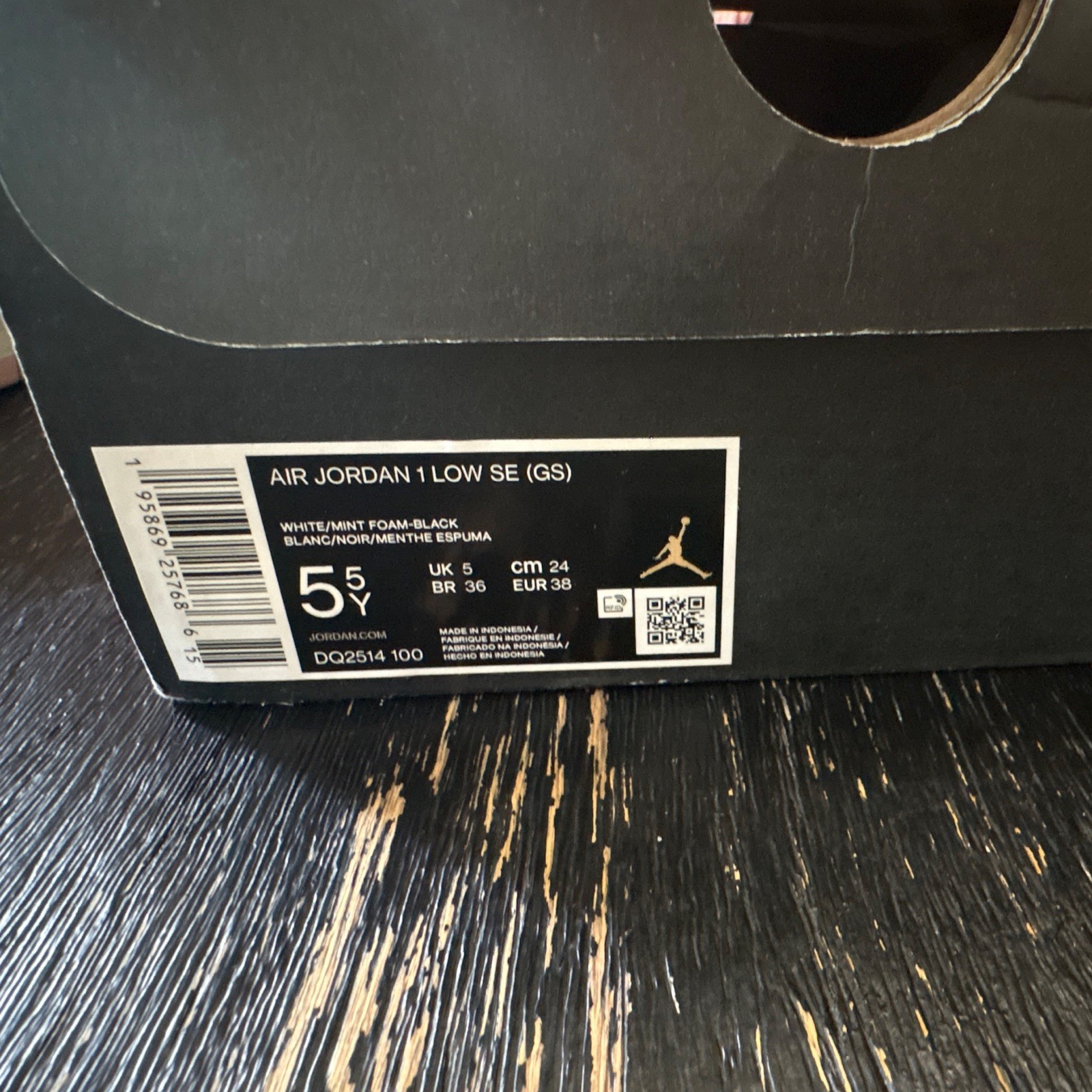 Jordan Air Jordan 1 Low SE (GS) DQ2514-100 Black White Mint Youth 5.5Y