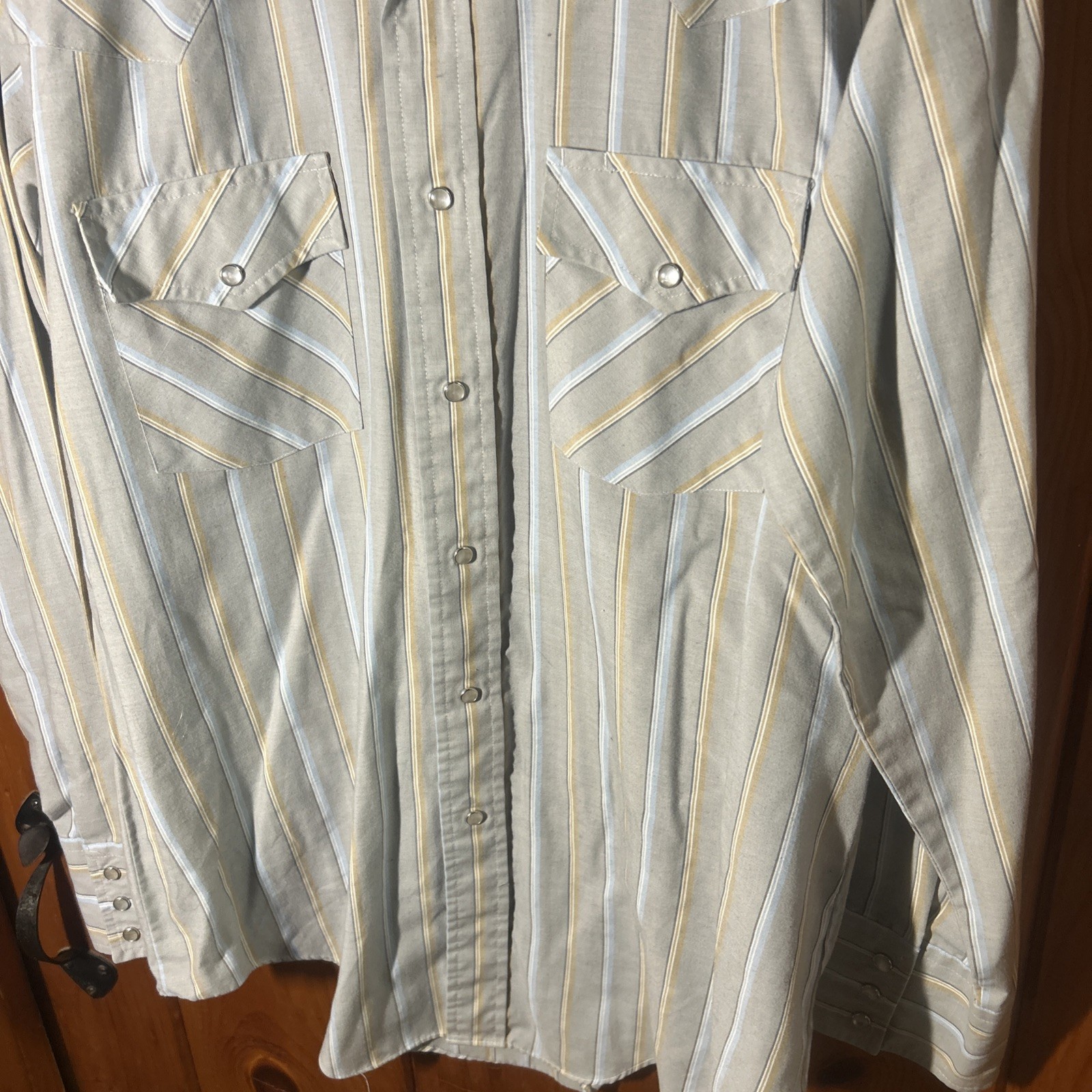 Plainsman Long Tail Pearl Snap Vintage Shirt 2 Pocket Striped Sz L Western EUC