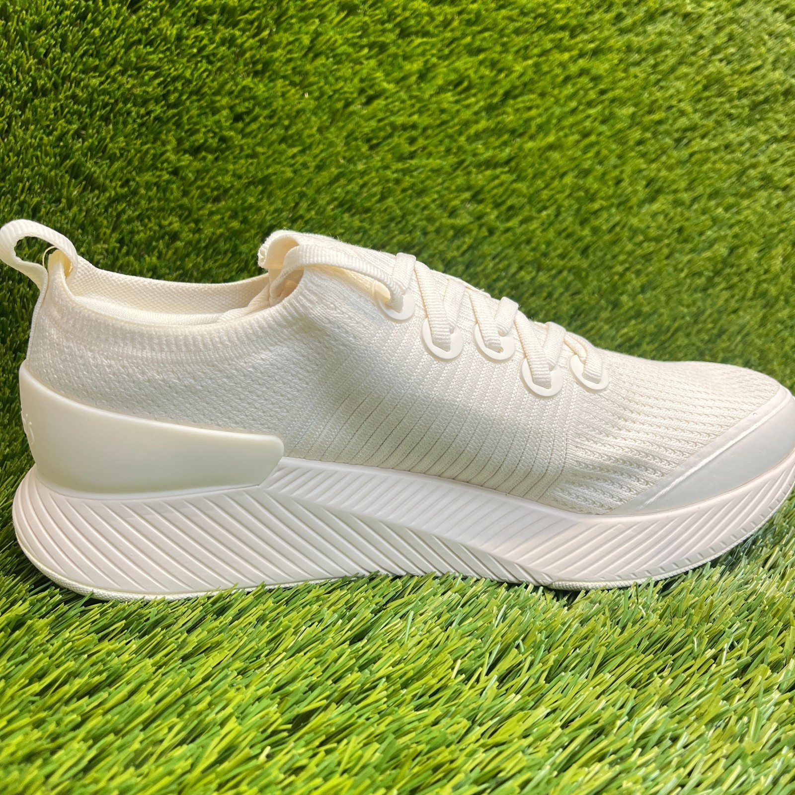 Allbirds Tree Glider Mens Size 8.5 Ivory Athletic Running Knit Shoes Sneakers