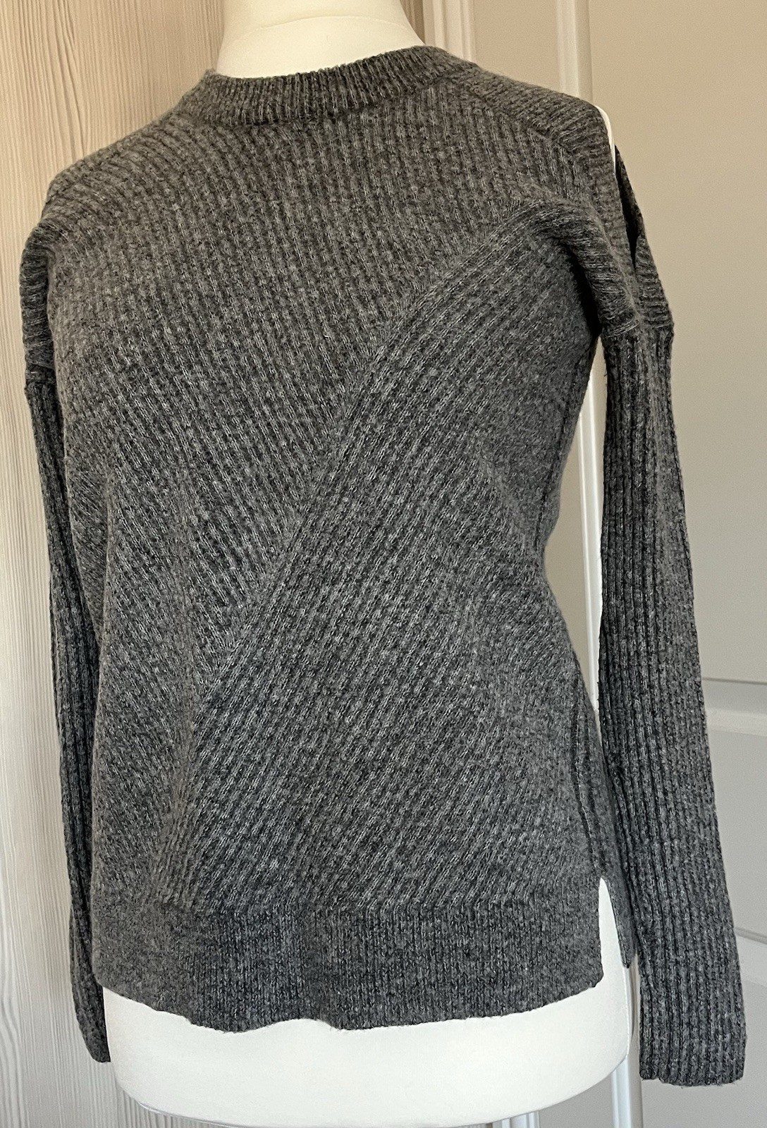 All Saints Terra Open Cold Shoulder Wool Jumper OVERSIZED Size XS Grey Ribbed