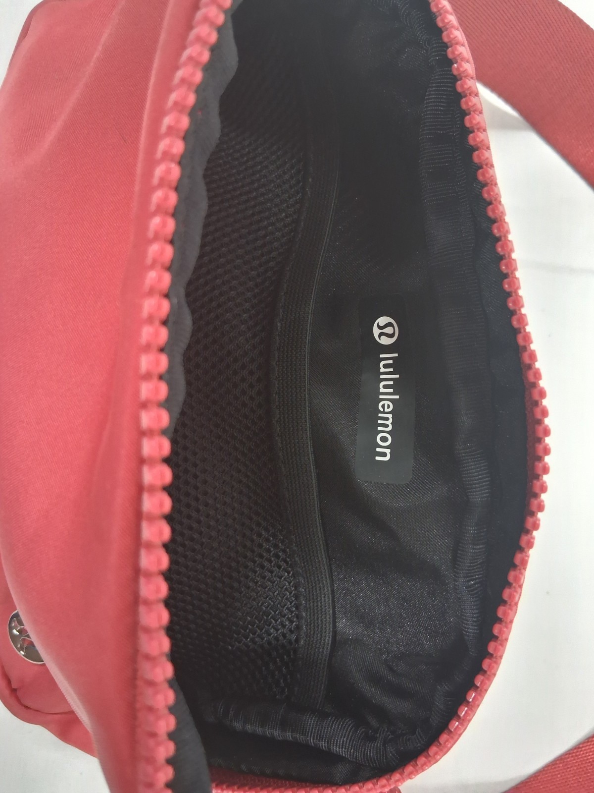 Lululemon Everywhere Belt Bag 1L Cherry Red Fanny Pack Crossbody Hip Pack