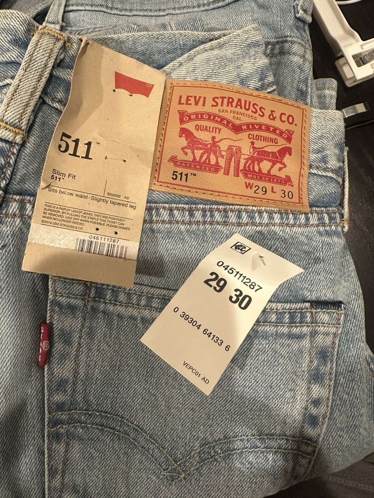Levi’s 511 Slim Fit Jeans Men’s 29×30 Light Wash Denim NWT Red Tab W29 L30