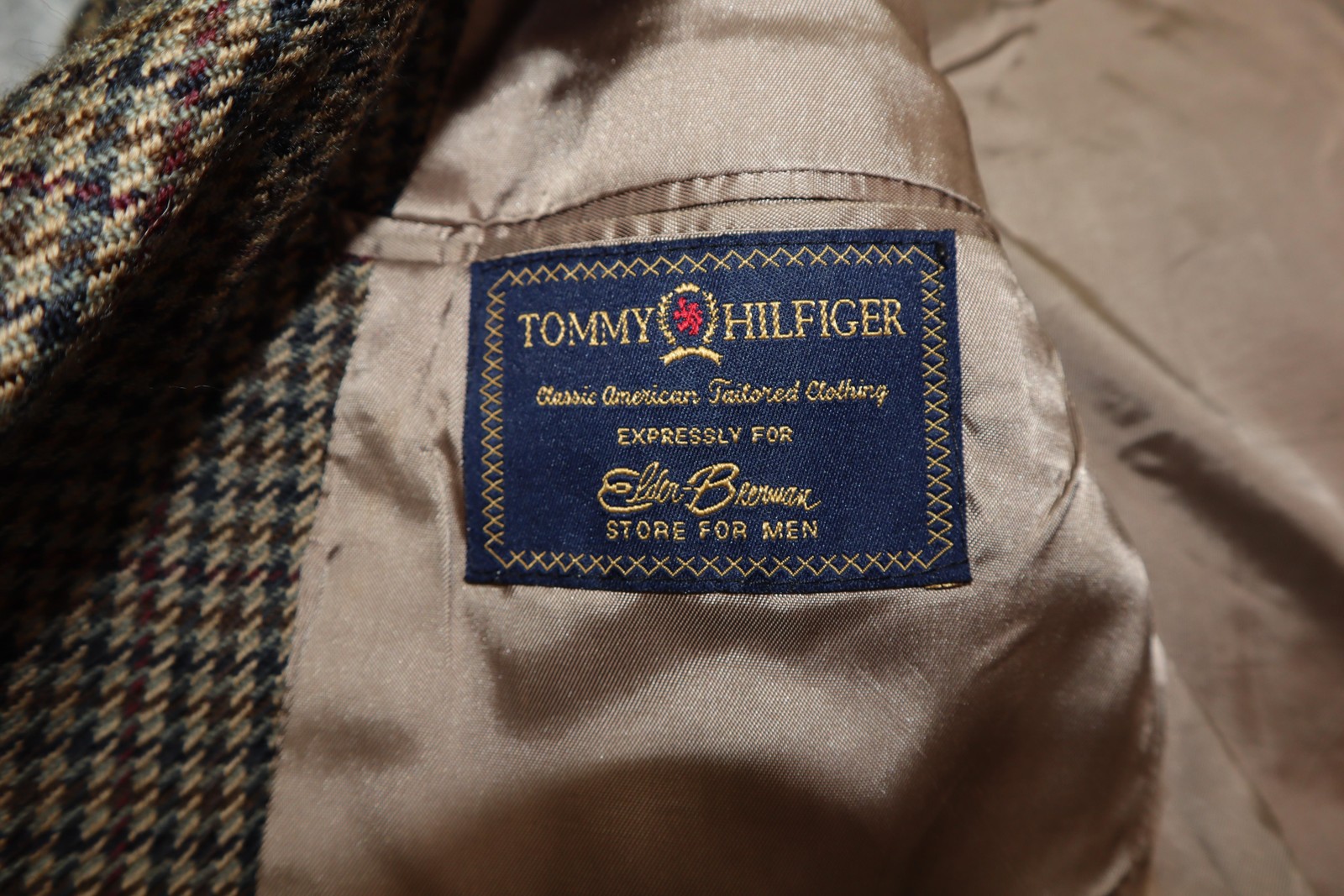 Tommy Hilfiger Sport Coat Men’s Medium Hounds Tooth Tweed 3 Button Notch Lapel