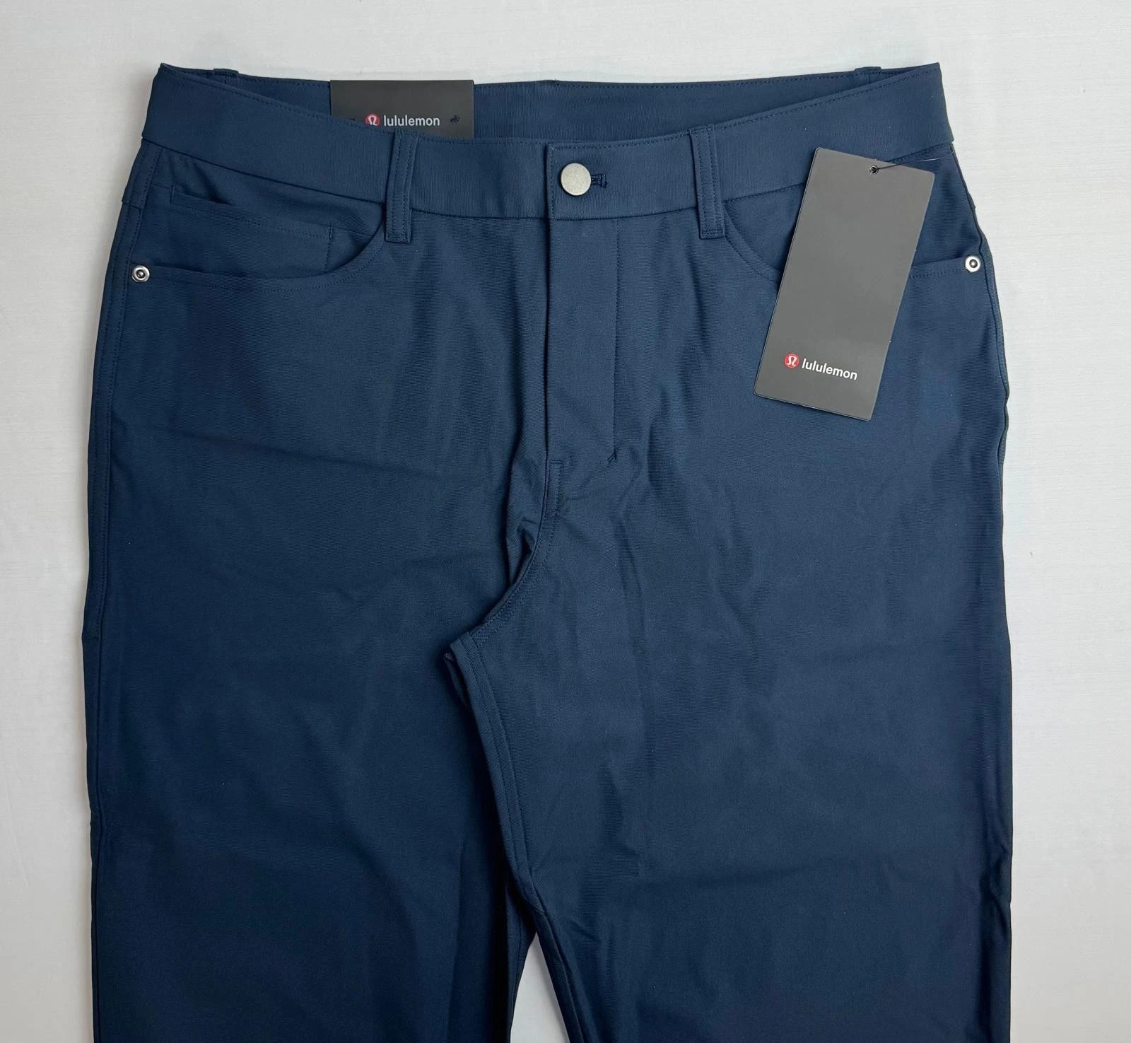 lululemon ABC Classic-Fit 5 Pocket Pant 30L Warpstreme, True Navy. Size 32. NWT