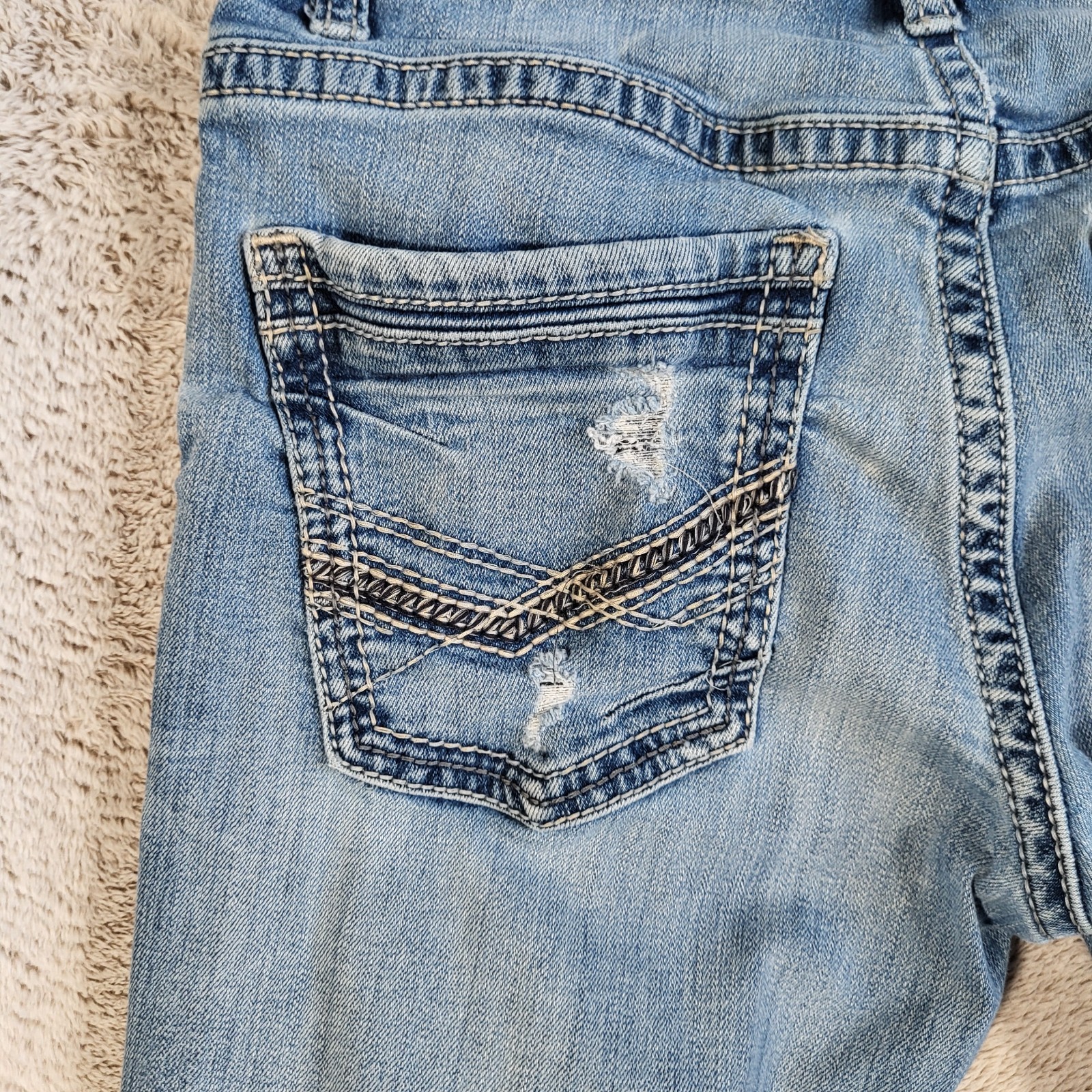BKE Aiden Slim Fit Bootcut Jeans Men’s 29×34 Blue Light Washed Heavy Distressed
