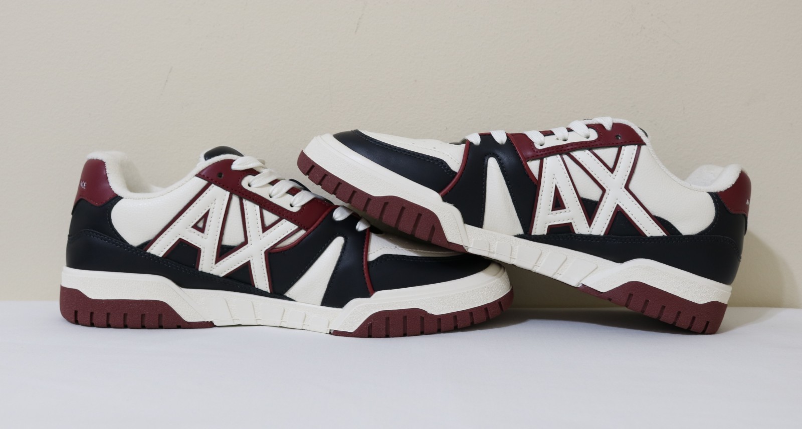 Armani Exchange Men Sneakers with Maxi shoes Size 9 , 10 , 11 , 13 new with box