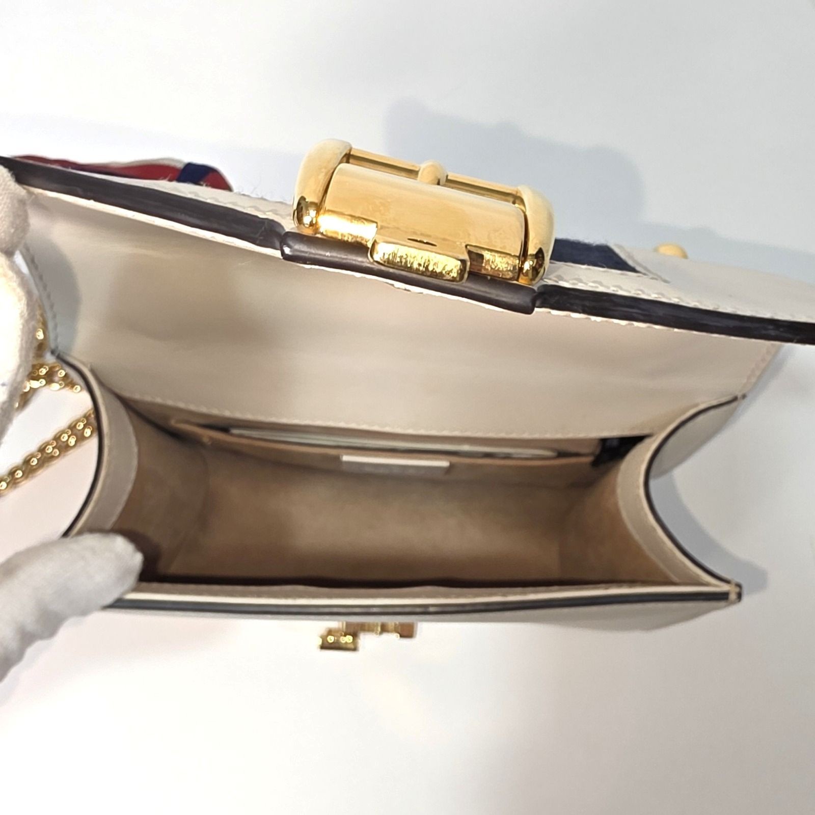Gucci Slyvie Off White Flap Bag 19x13x6cm Serial number: 431666493075