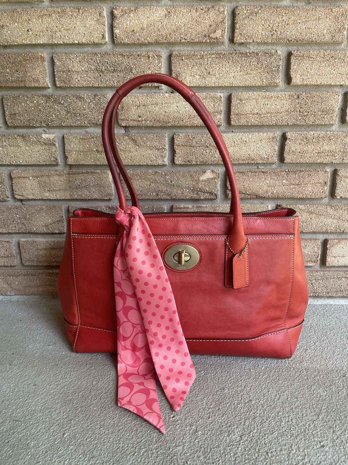 Vintage Y2K Coach Madeline Leather Turnlock Tote