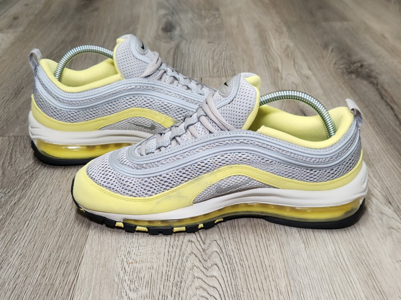 Nike Air Max 97 Premium Metallic Silver Electric Yellow Womens Shoes Size 9.5