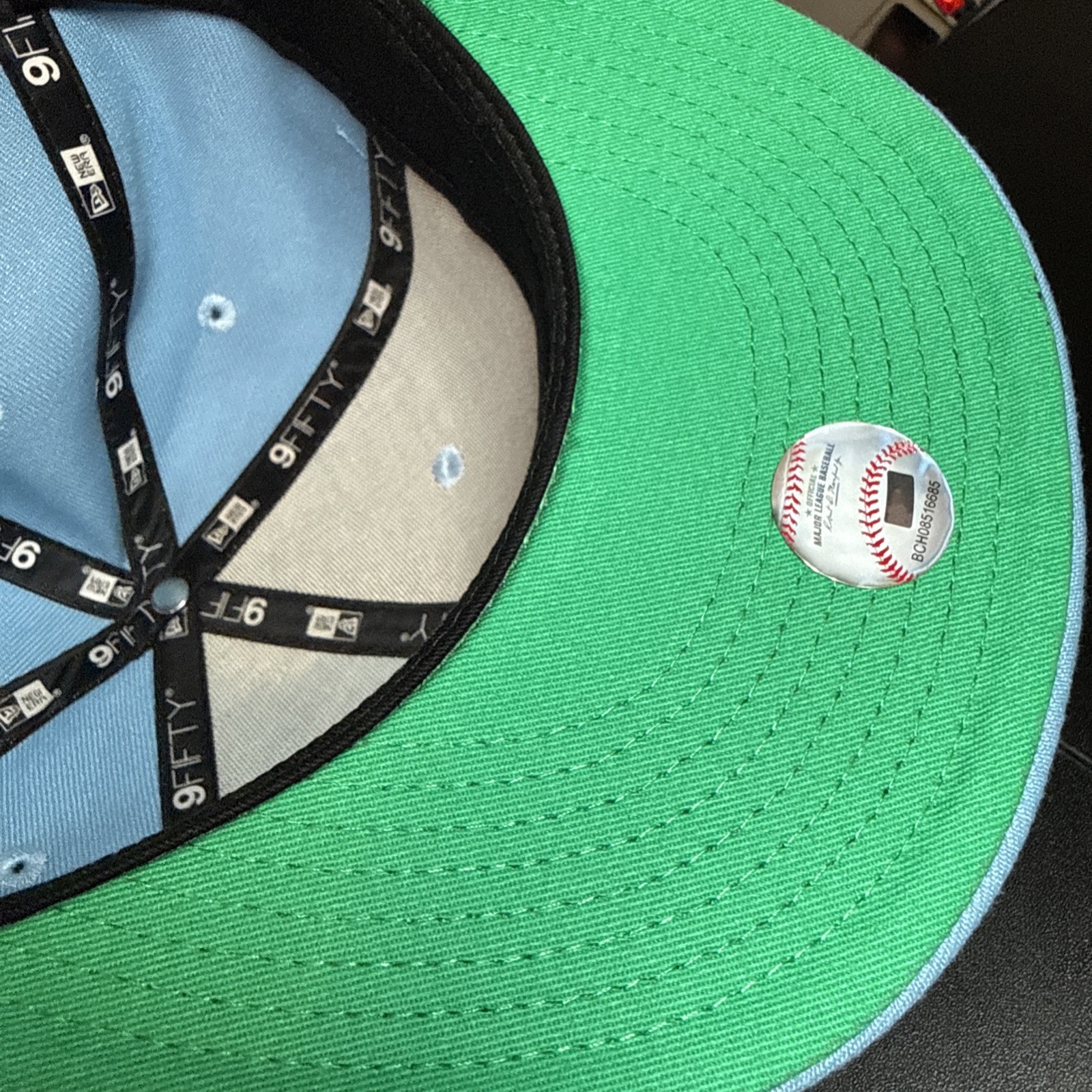 New York Yankees Light Blue Rose Green Brim 9FIFTY SnapBack Hat