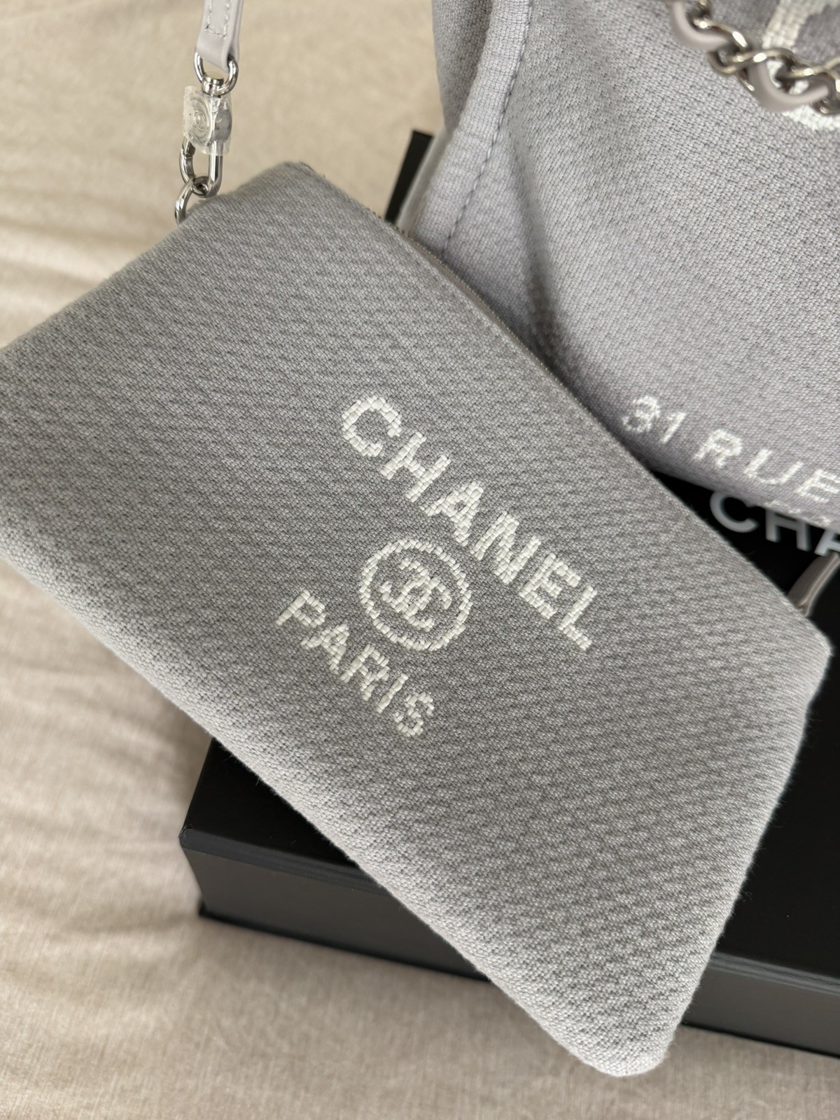22B CHANEL Deauville Large Light Gray Tote Bag with Wallet (Preowned Excellent)