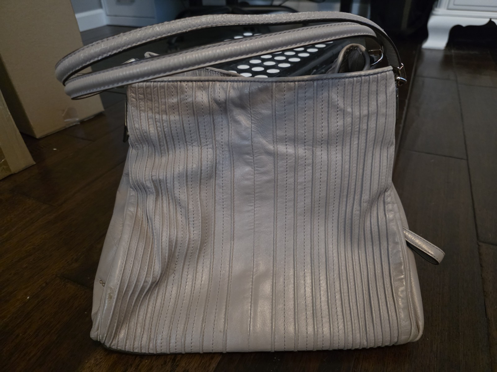 Women’s Taupe Coach Shoulder Bag Solid Zip Closure Silver Hardware Purple Lining