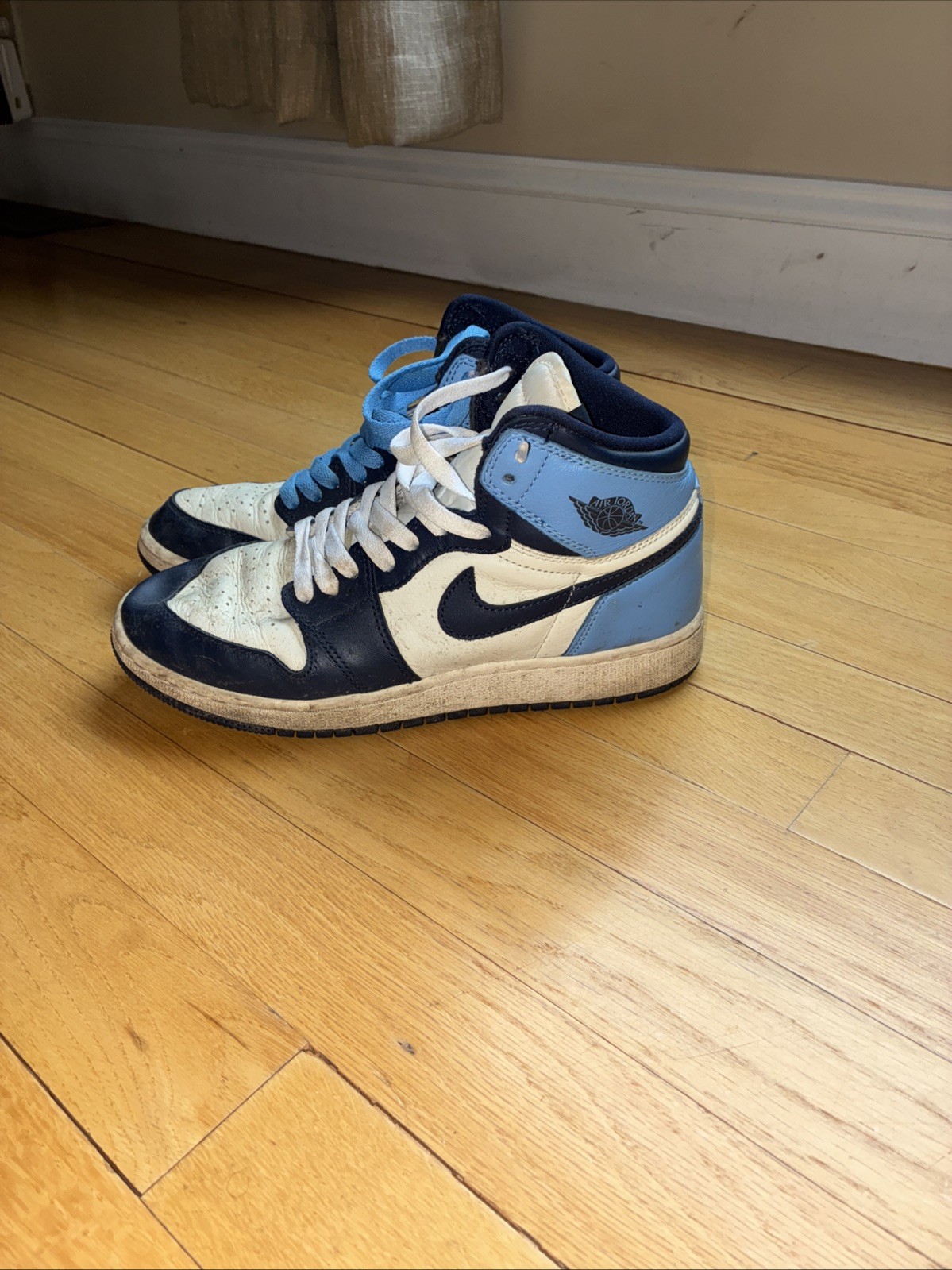 Jordan 1 Obsidian
