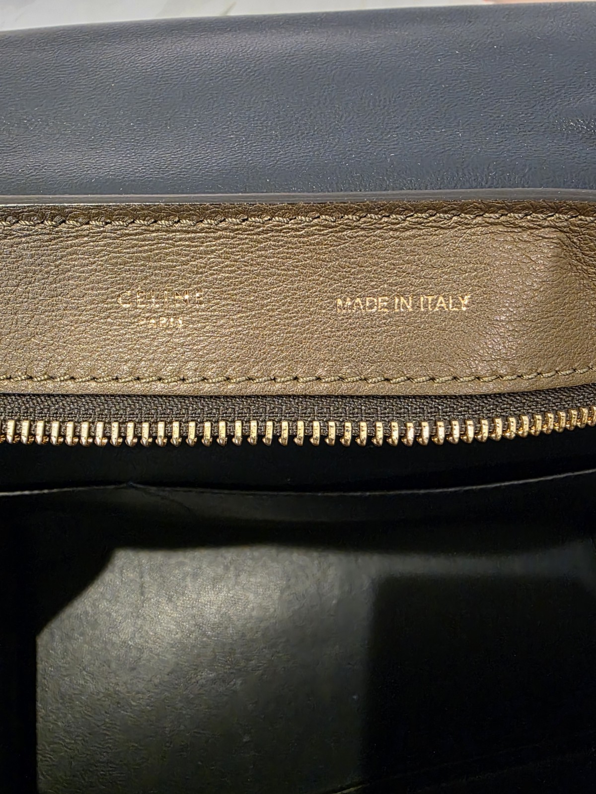 Auth CELINE Croc Leather Suede Trapeze Bag Olive Khaki Top Handle Pristine