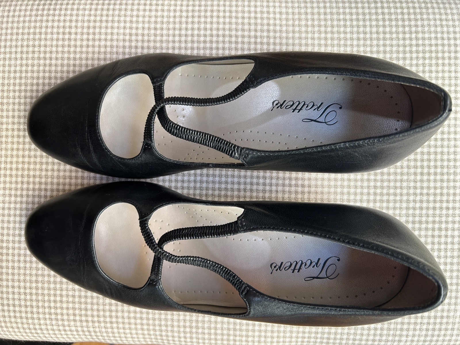Trotters Jamie Black Leather 2” Block Heel Leather Upper Women’s 9 1/2 WW
